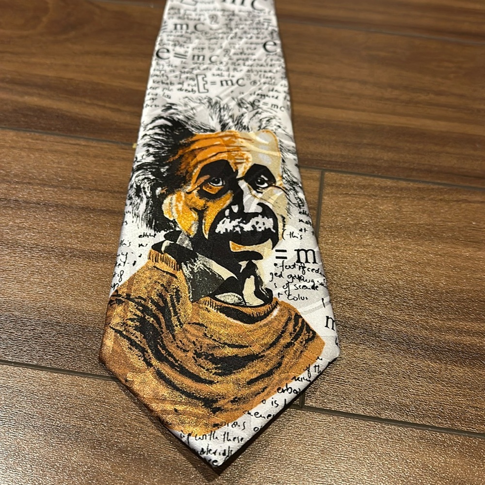 Albert Einstein E=mc2 neck tie.